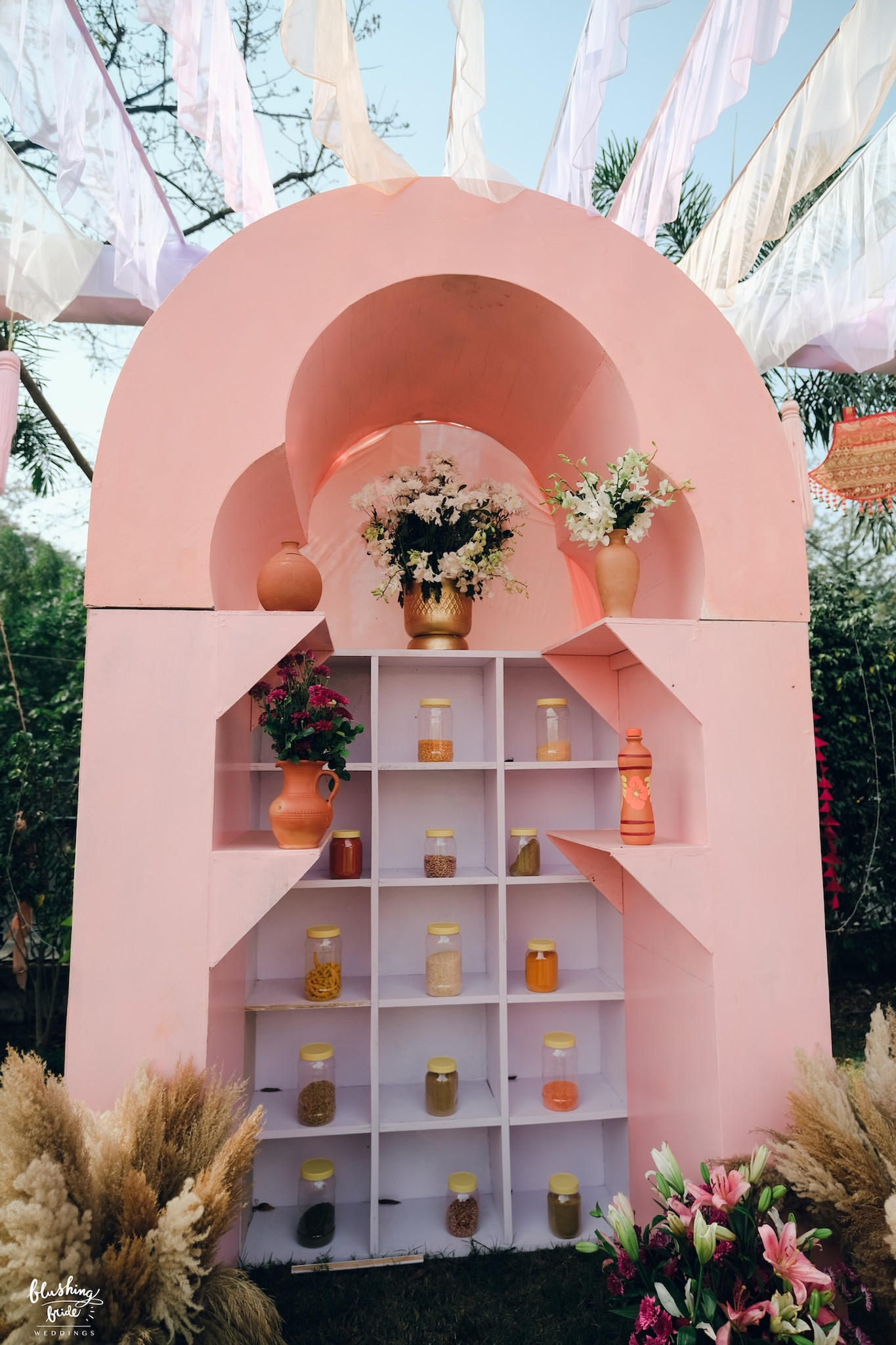 Blush Arch Display